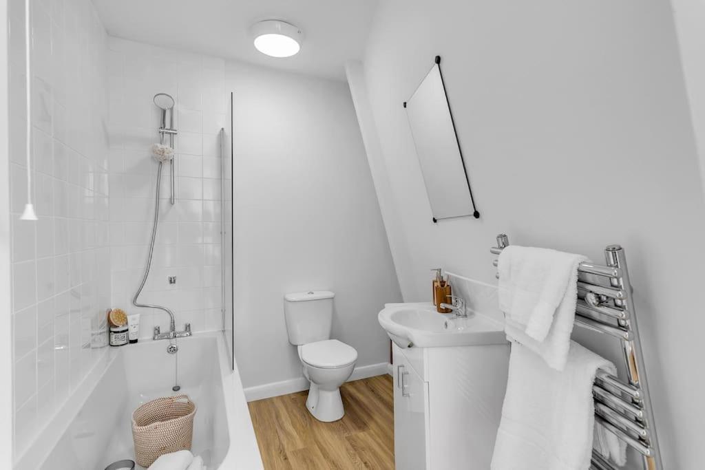 1-Bed Seaside Apartment With Parking Cromer Dış mekan fotoğraf