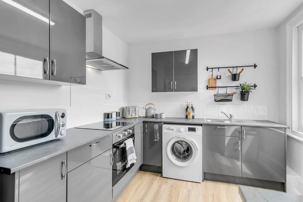 1-Bed Seaside Apartment With Parking Cromer Dış mekan fotoğraf
