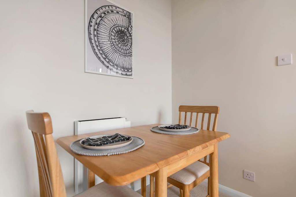 1-Bed Seaside Apartment With Parking Cromer Dış mekan fotoğraf