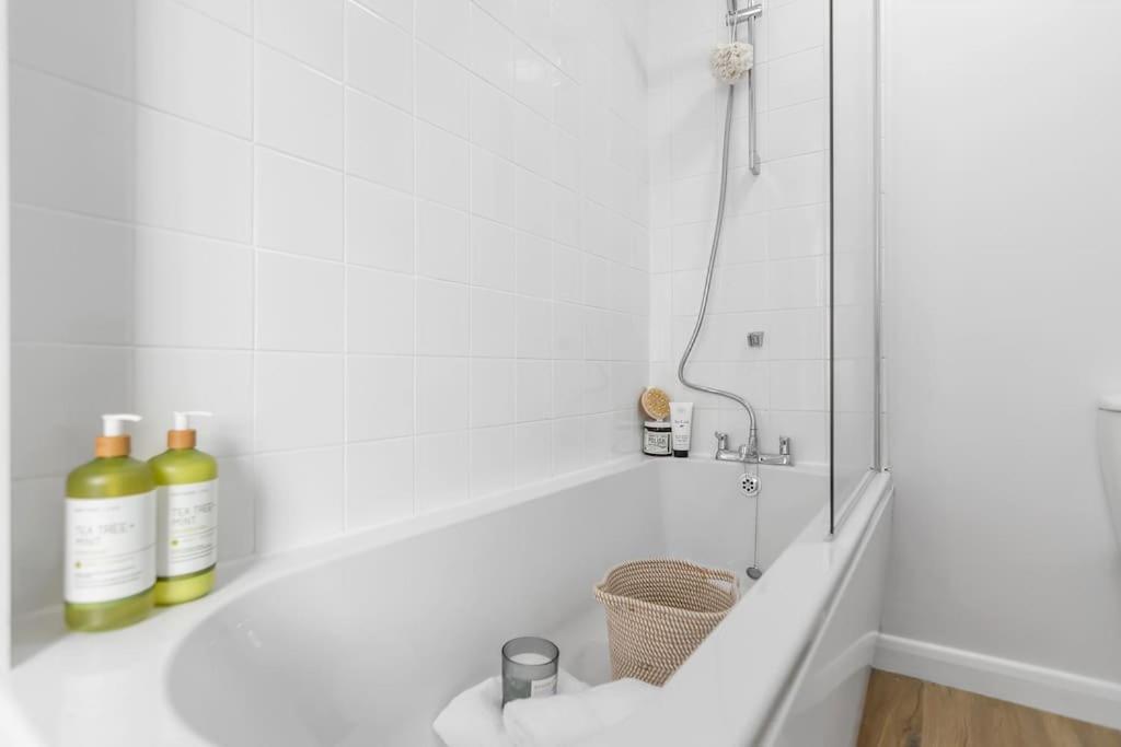 1-Bed Seaside Apartment With Parking Cromer Dış mekan fotoğraf